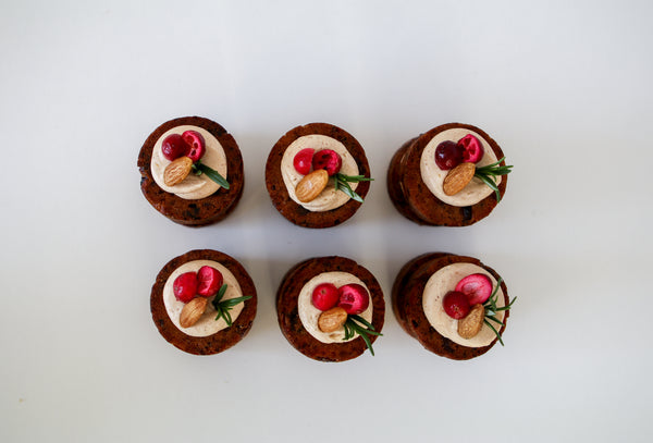 Christmas Fruit Cake Mini Cake Box [Plant Based]