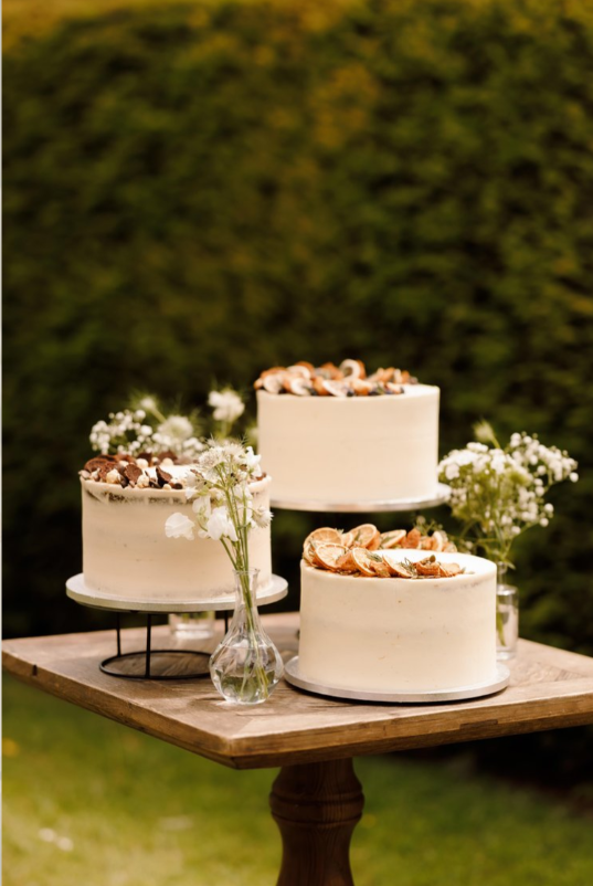 Single Tier Classic Celebration Wedding Cake