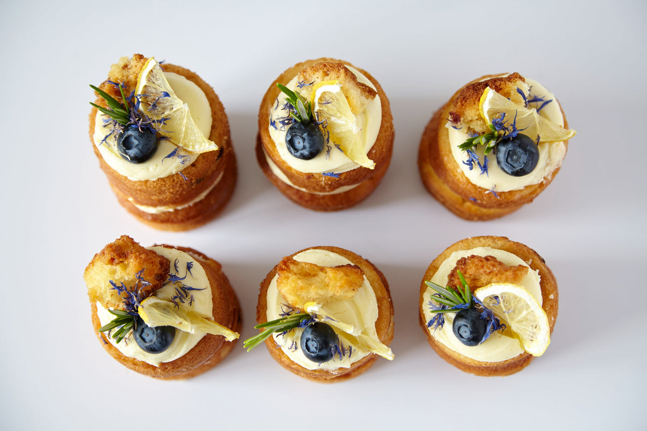 The Lemon & Blueberry Mini Cake Box