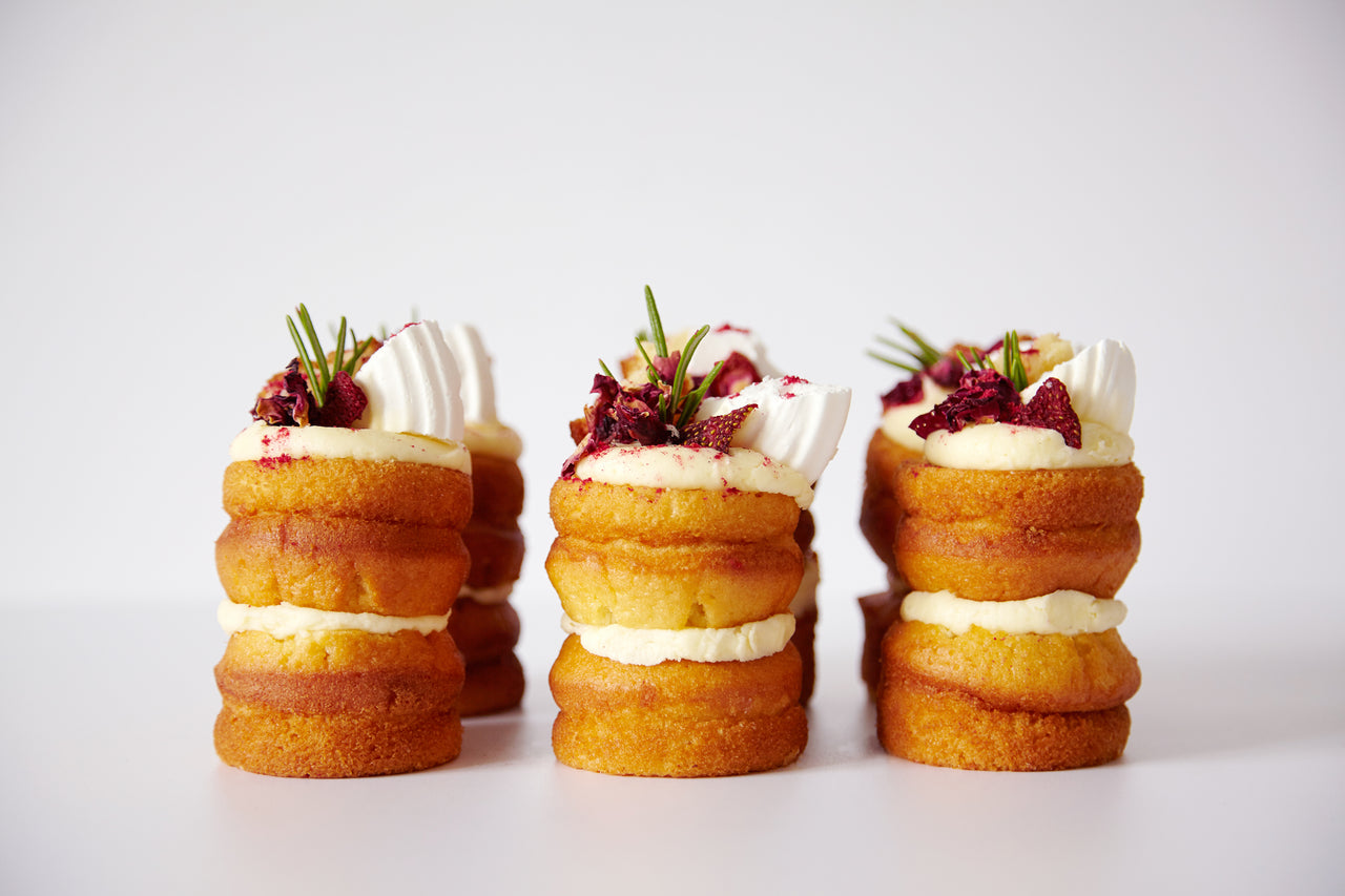 Mini Cakes Box of 6: Choose Your Flavour
